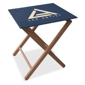 Optez pour une table pliable imprimée personnalisée et transformez chaque événement en véritable opportunité de communication visuelle impactante.