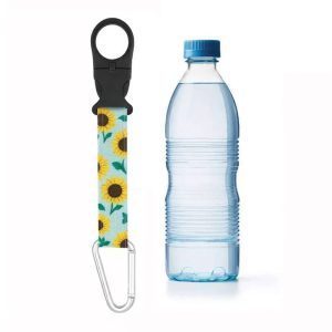 Chaveiro personalizado para garrafa com alça de poliéster resistente.