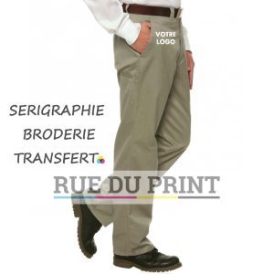 Pantaloni in twill con marchio tessile pubblicitario personalizzato, progettati per offrire stile e funzionalità.