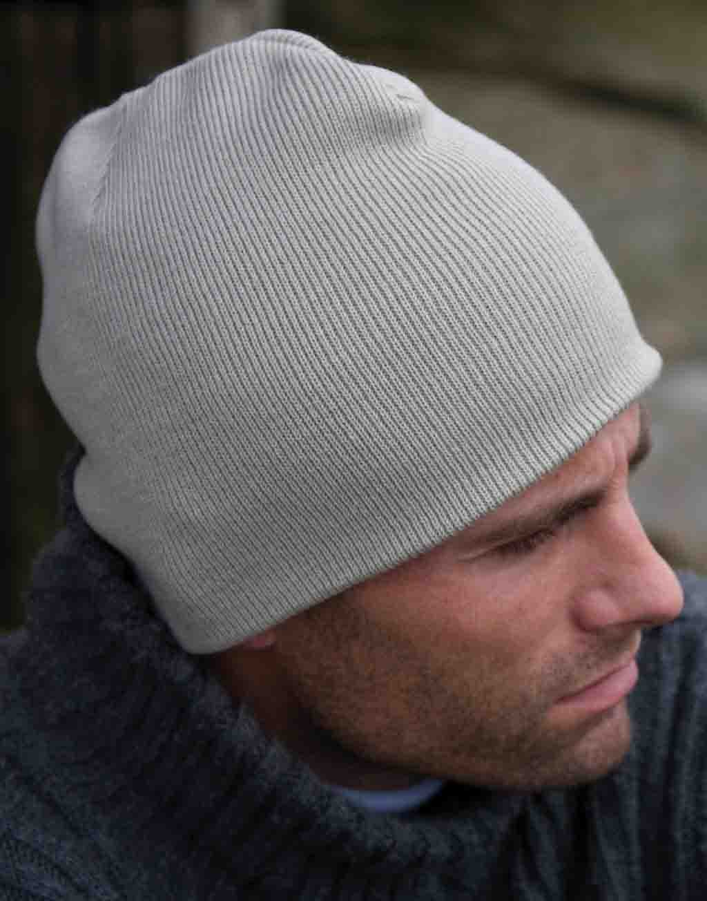Gorro fashion cinza claro personalizado em malha 100% acrílica