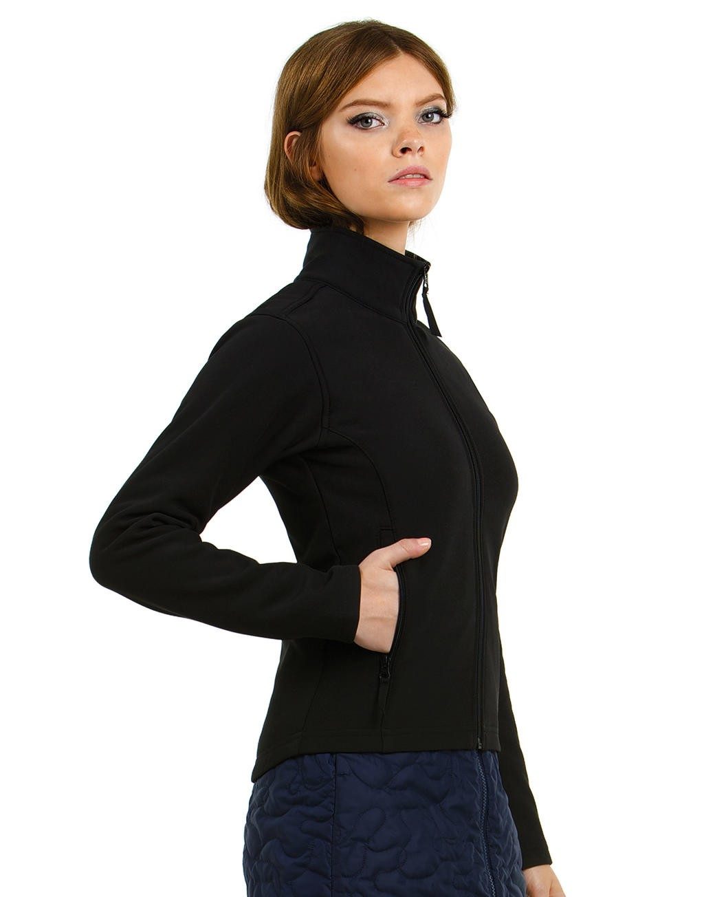 Veste publicitaire femme coupe ajustée 300 g/m² Extérieur: 96% polyester, 4% élasthanne (tissé Softshell) Doublure: 100% polye