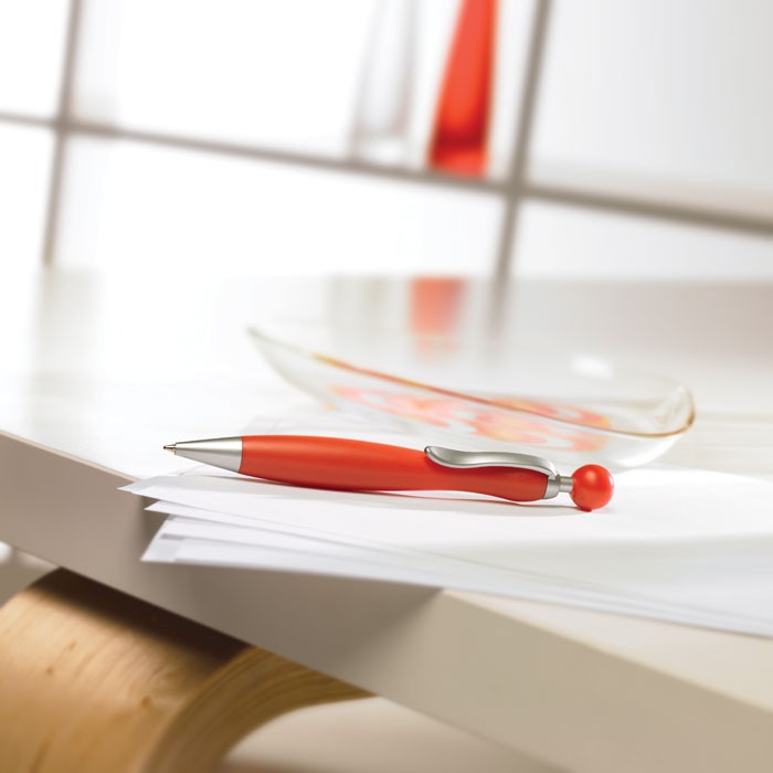 WIMEN Stylo publicité bille en ABS avec tête en forme de balle. Bout et clip argentés mats. Encre noire.