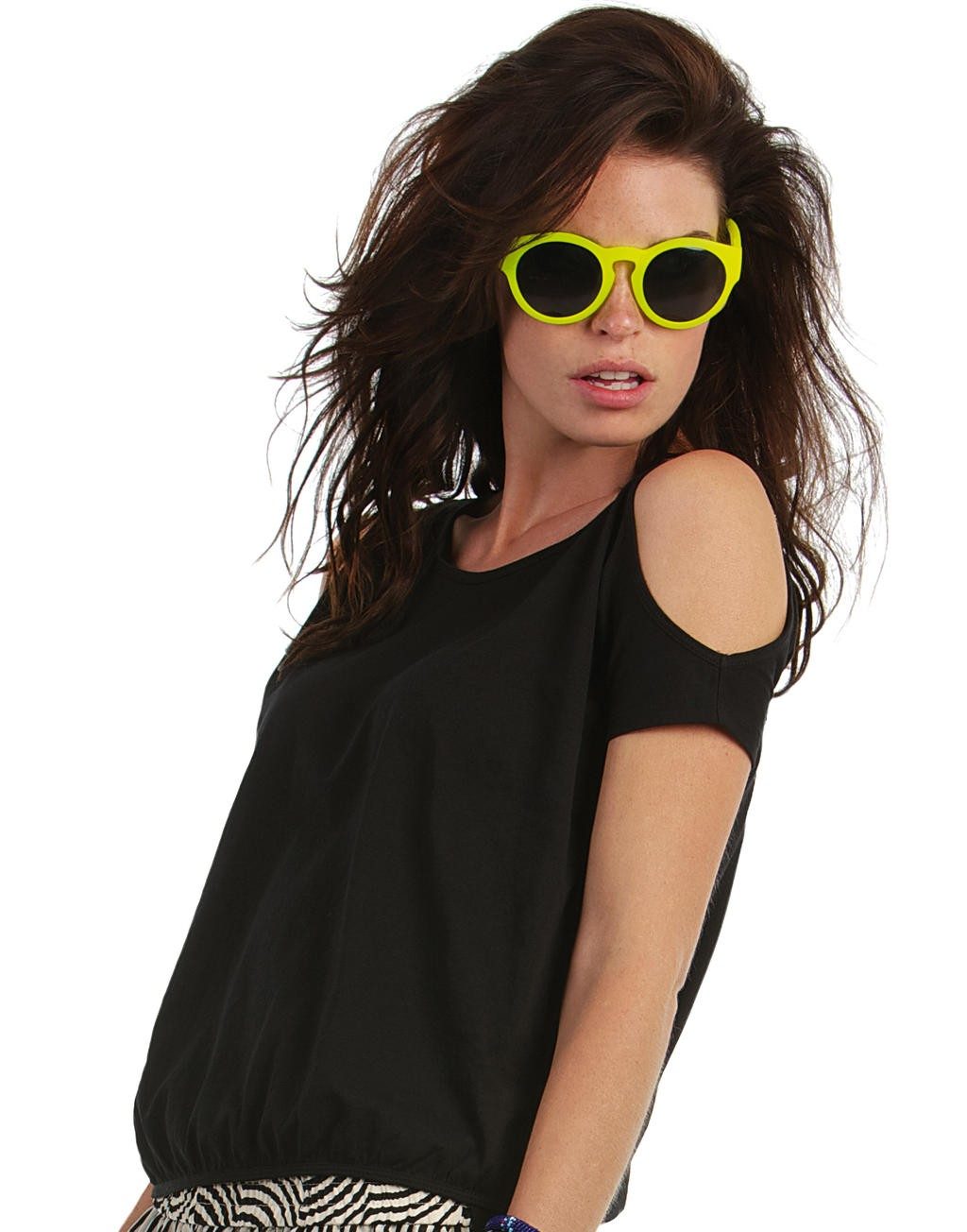 Tee-shirt publicité noir profil ouvertures extérieur 100% coton prérétréci et ringspun, 110 g/m² jersey simple, sensation très