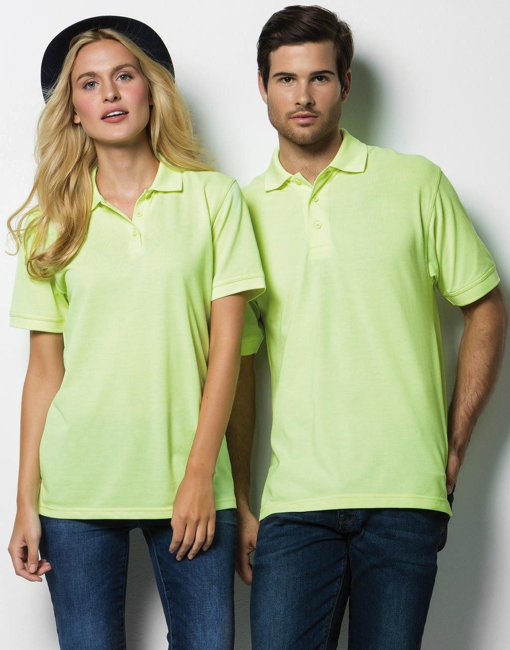 Polo personnalisable femme 60 185 g/m² 65% polyester, 35% coton Bord côte 1x1 au col et poignets Patte de boutonnage 3 bouton